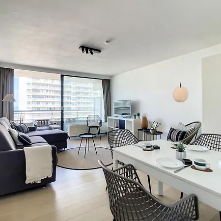 Apartment Royal Ascot Q7 Met Terras En Zeezicht Op Toplocatie